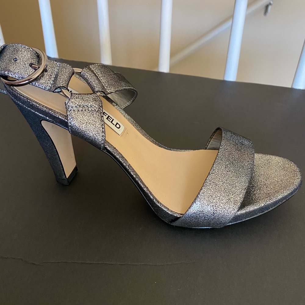 High heel sandal